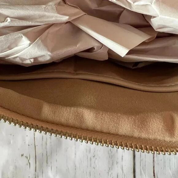 Adrienne Vittadini  Moc Croc Taupe Crossbody bag NWT - Picture 6 of 14